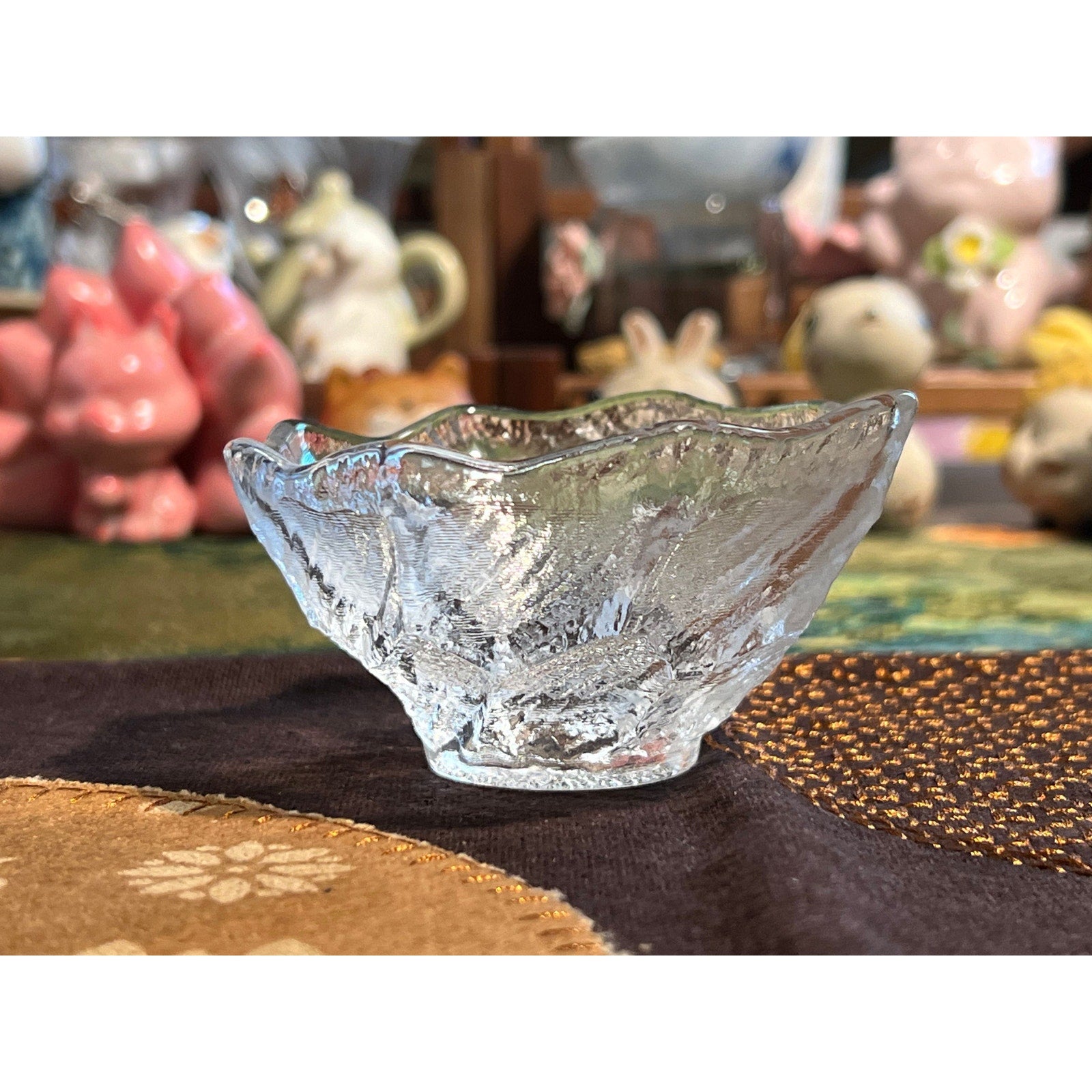 Glass tea cup icy flower shape