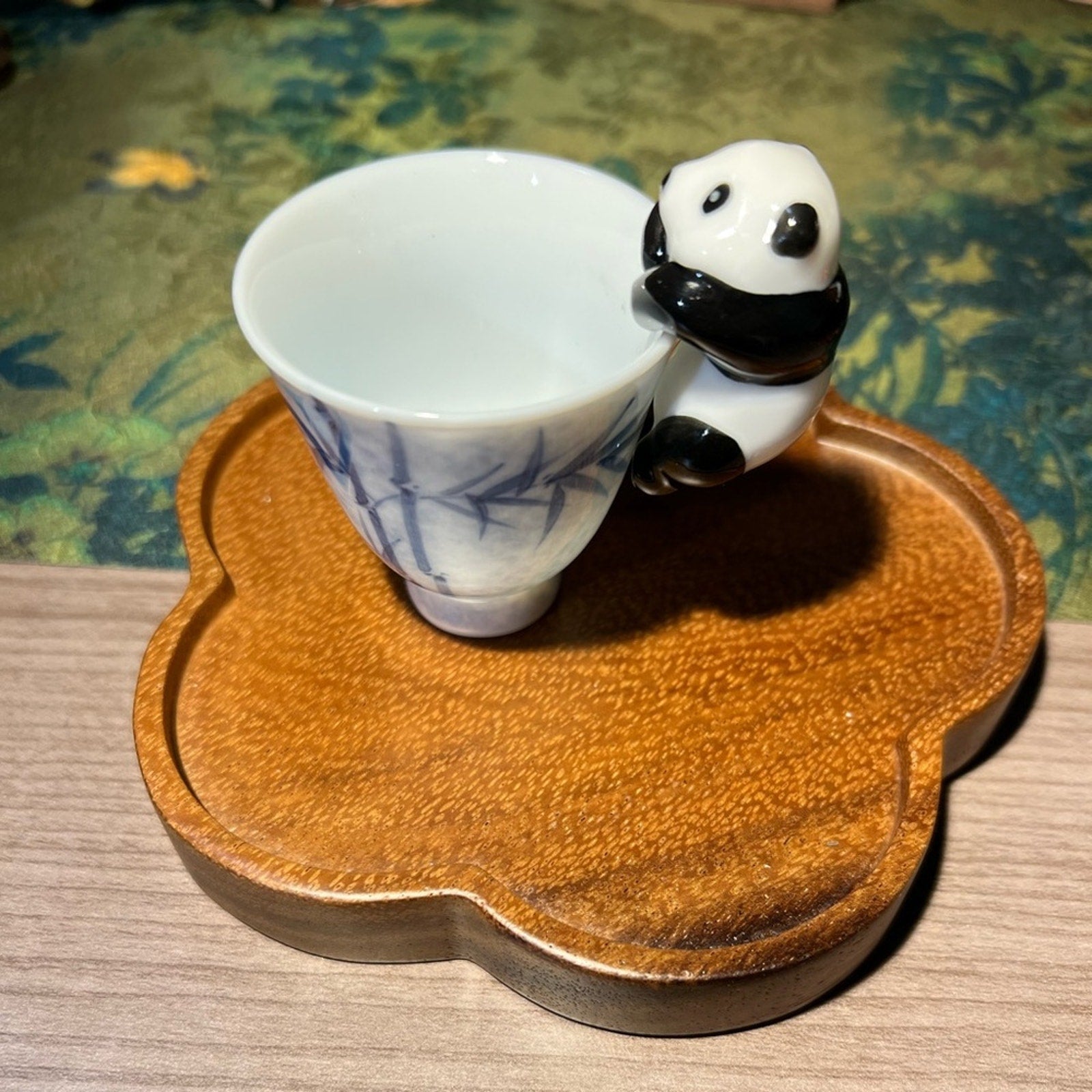 Porcelain “everything hanger” panda baby tea pet "万物皆可挂"