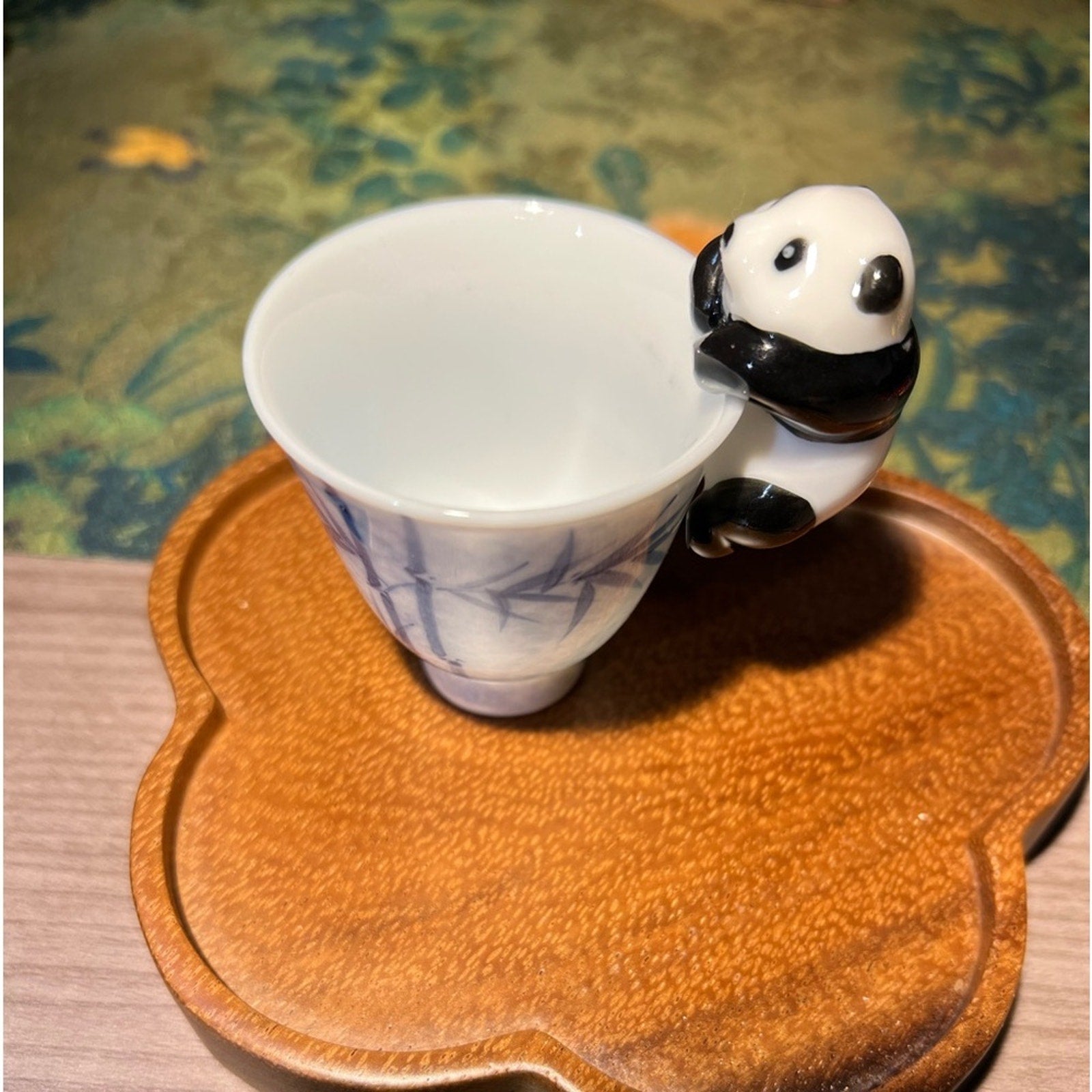 Porcelain “everything hanger” panda baby tea pet "万物皆可挂"