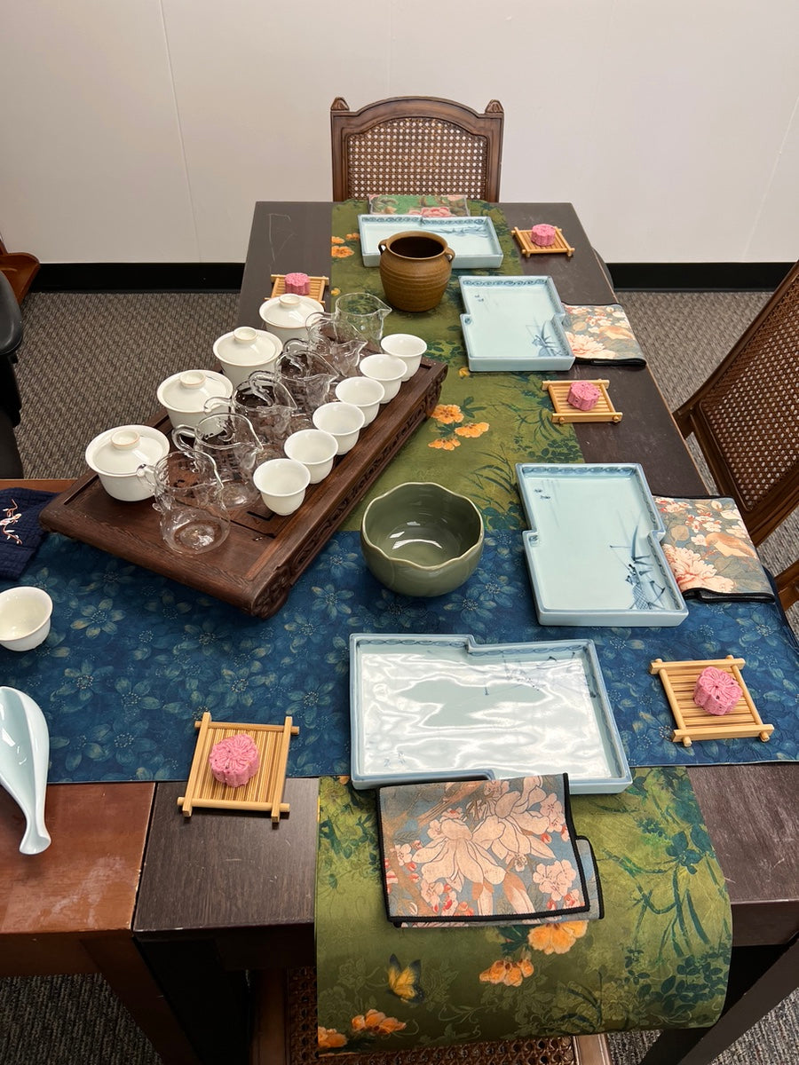 Small-group Chinese tea class table setup at Hellen's Tea Time studio