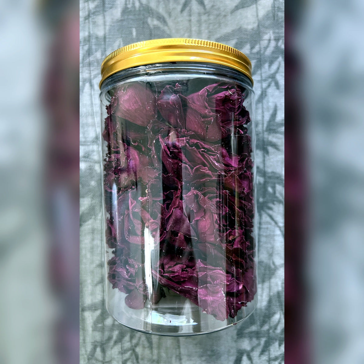 Freeze-dried Ink Red Roses 30g jar side view showing rose buds
